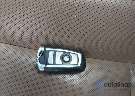 2011 BMW 750Li xDrive z USA, uszkodzony, nr VIN WBAKC8C55BC434290